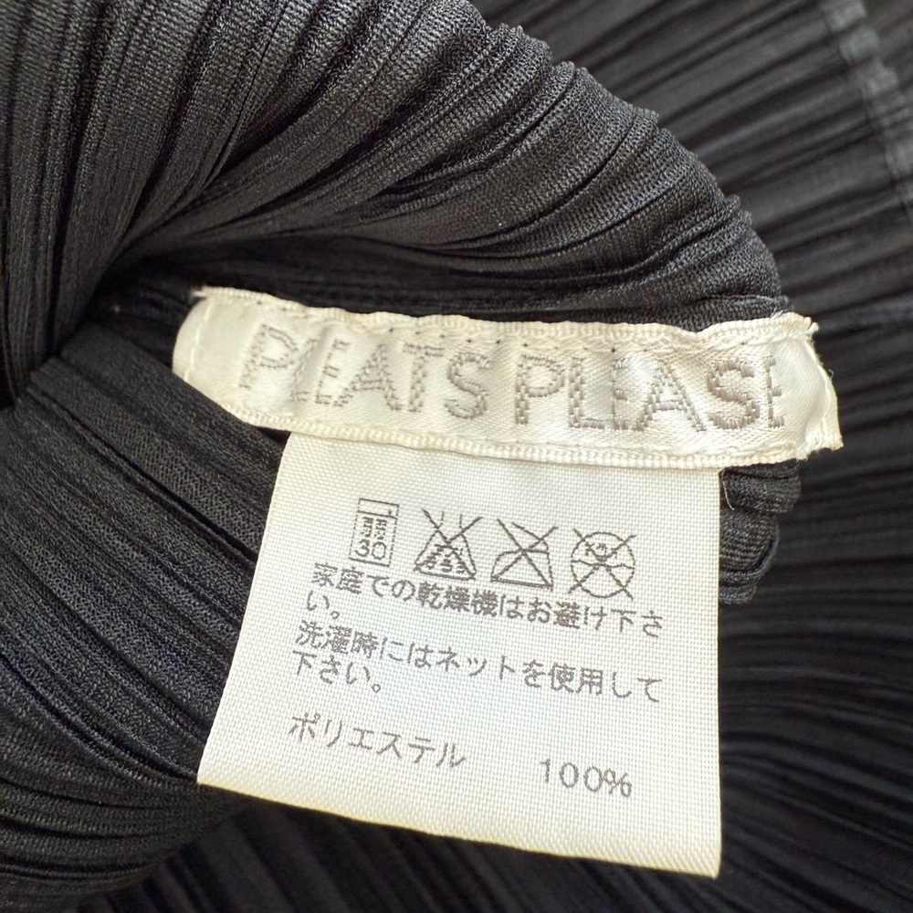 Issey Miyake Pleats Please Collection Black Pleated Button Down Shirt - Picture 8 of 9